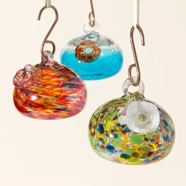 Birds of a Feather Hummingbird Feeder