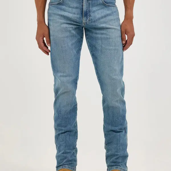 Retro Slim Fit Straight Leg Jeans