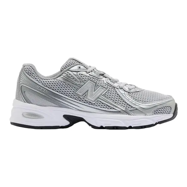 740 Sneakers
