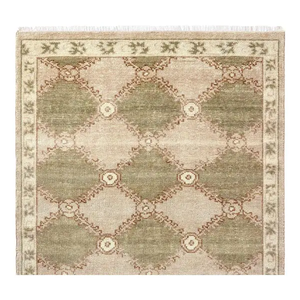 Montclair Hand-Knotted Rug