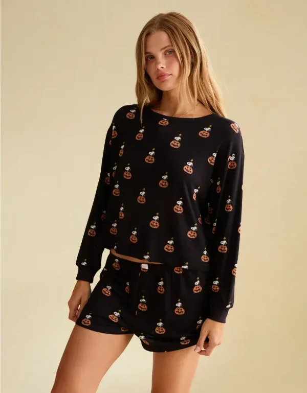 AE Luxe Plush Snoopy Long Sleeve + Short PJ Set