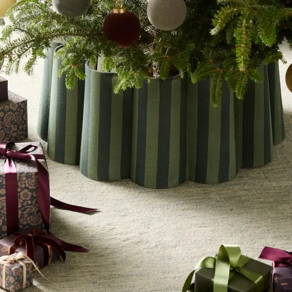 Ruffle Linen Tree Collar