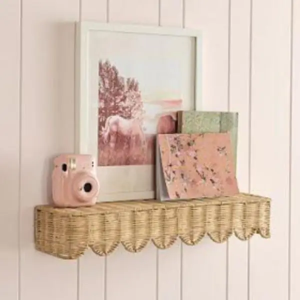 No Nails Scallop Rattan Ledge