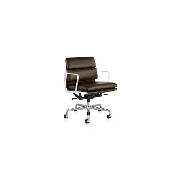 Eames Soft Pad Management Chair
