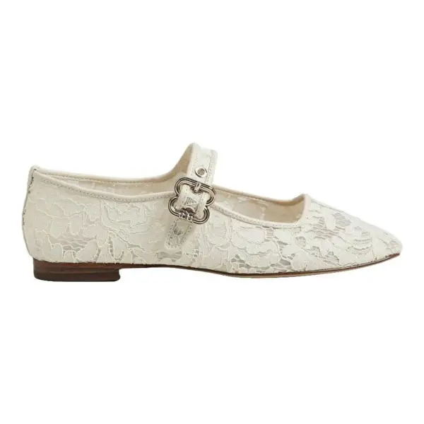 Michaela Mary Jane Flat