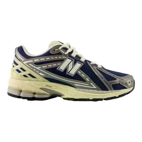 1906R Mesh Trainers Sneakers