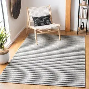 Safavieh Augustine Striped 4' x 6' Area Rug