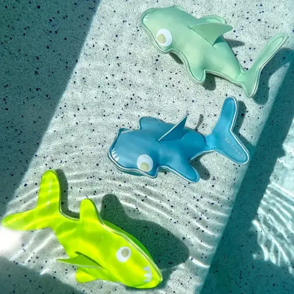 Dive Buddies - Salty The Shark