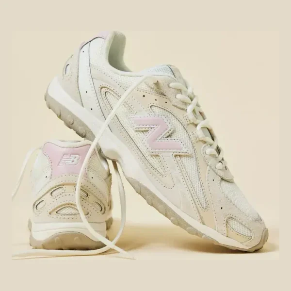 New Balance 204L Sneakers