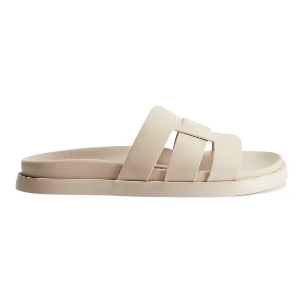 Fluted Sole Slides