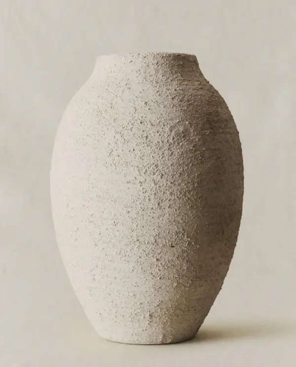 ROUGH-EFFECT CERAMIC VASE