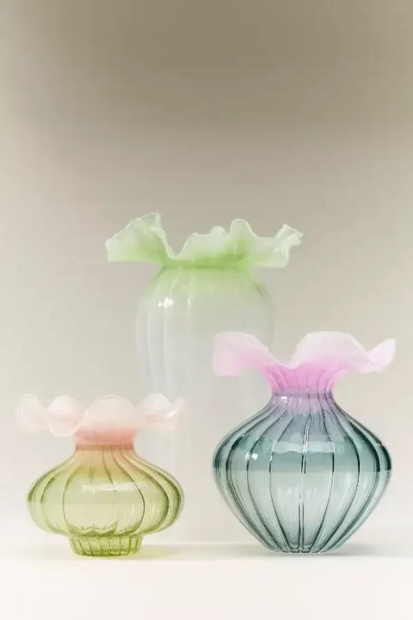 Lucy Ruffle Glass Vase