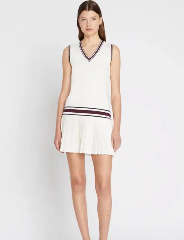 PERFORMANCE JERSEY V-NECK TENNIS DRESS
