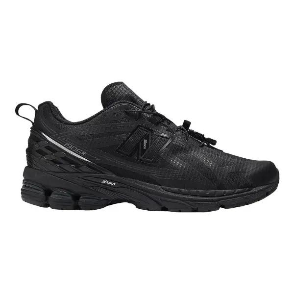 1906R Sneakers