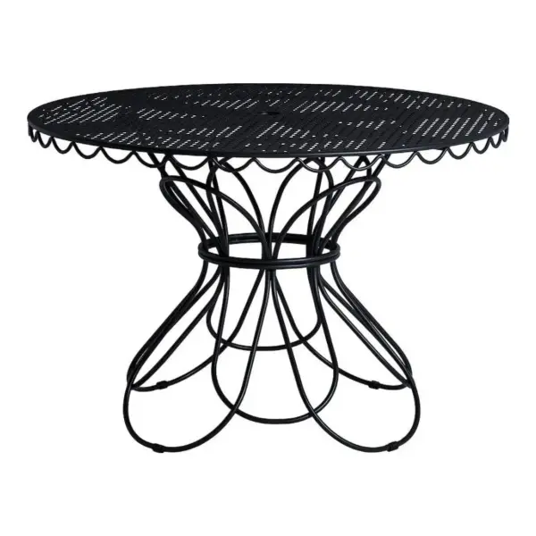 The Al Fresco Dining Table