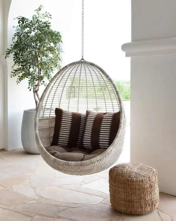 Pod Hanging Outdoor Chair