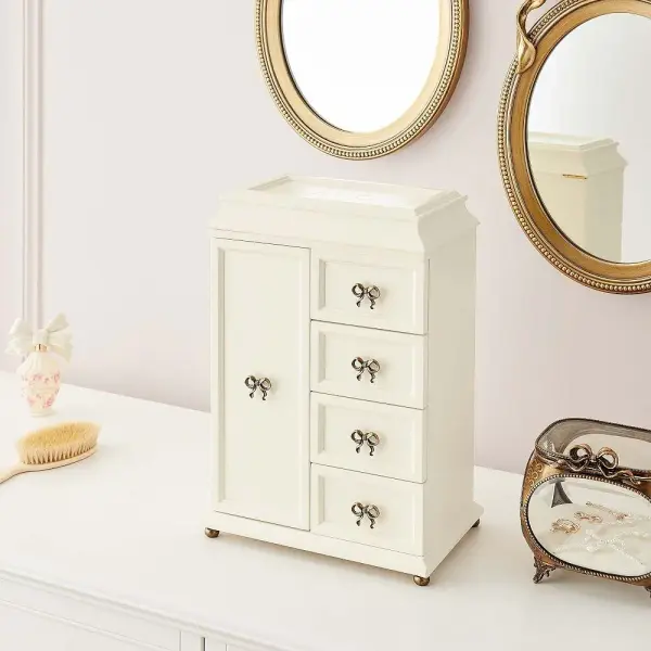 LoveShackFancy Regency Jewelry Tower