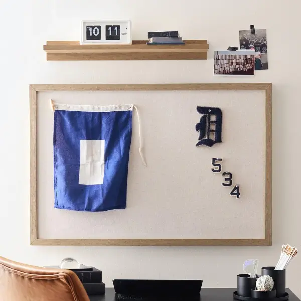 No Nails Framed Pinboard (24"x36")
