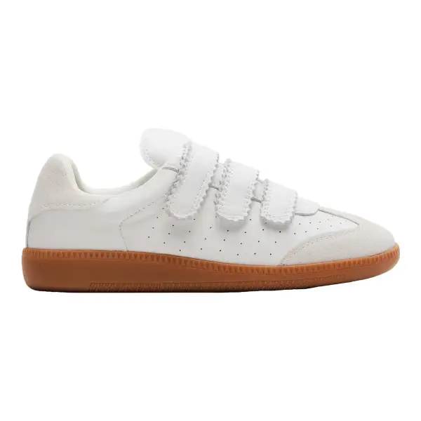 Momentum Sneaker