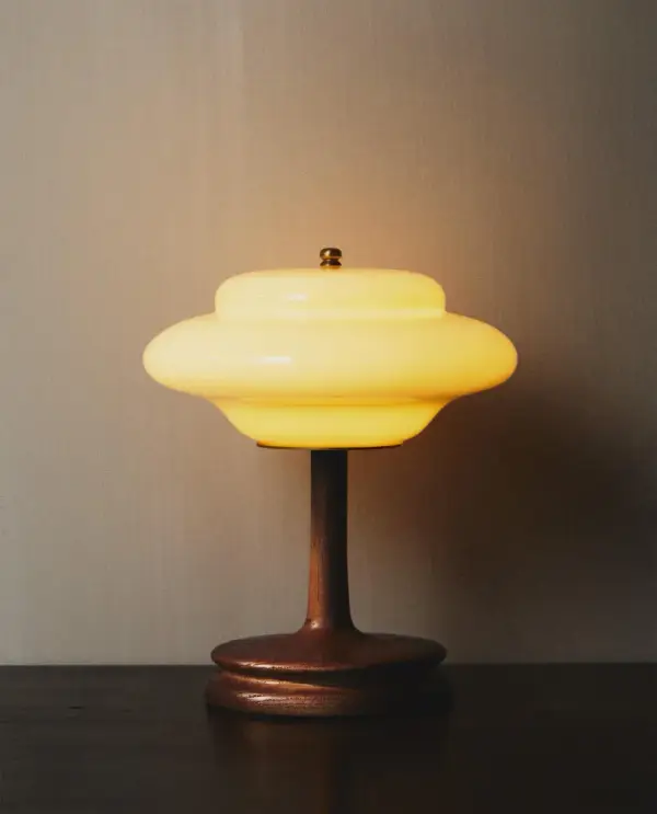 CORDLESS GLASS TABLE LAMP