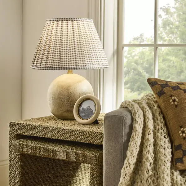 Round Faux Wood Lamp Base