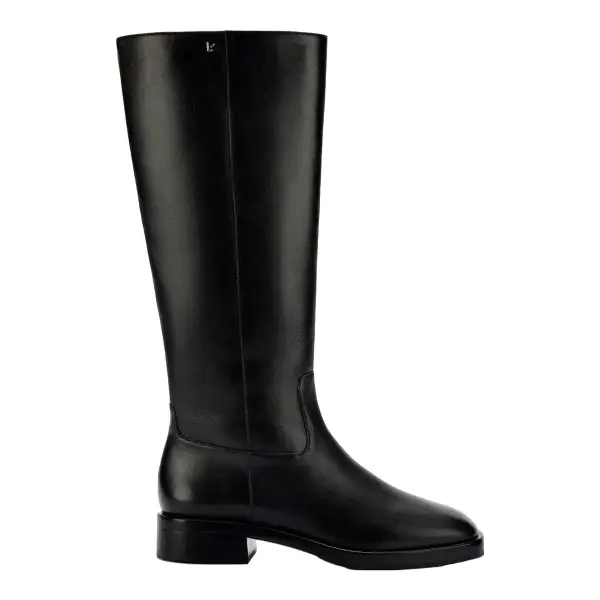 Anne Boot