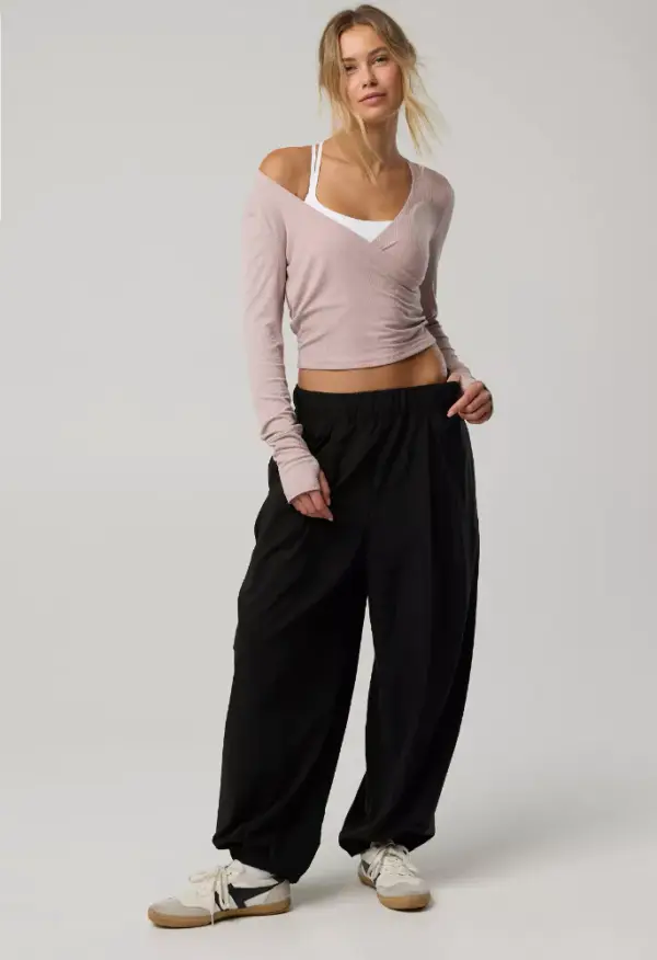 OFFLINE By Aerie Nice Moves Balloon Pant