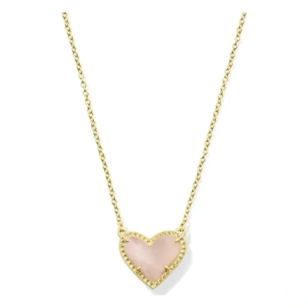 Ari Heart Gold Pendant Necklace in Rose Quartz