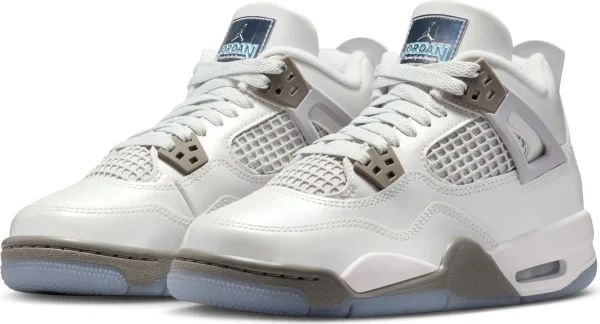 Kids' Jordan 4 Retro Basketball Sneaker