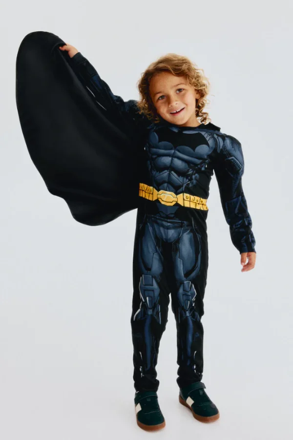 Costume