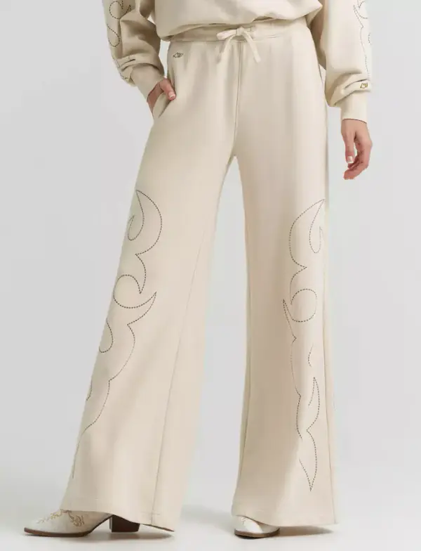 Lainey Wilson x Wrangler Cowboy Sweatpants