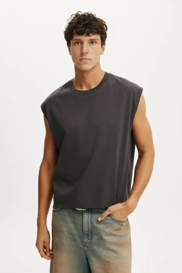 Cropped Fit Muscle Top