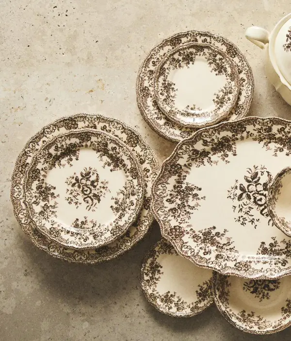 Floral Earthenware Tablewear