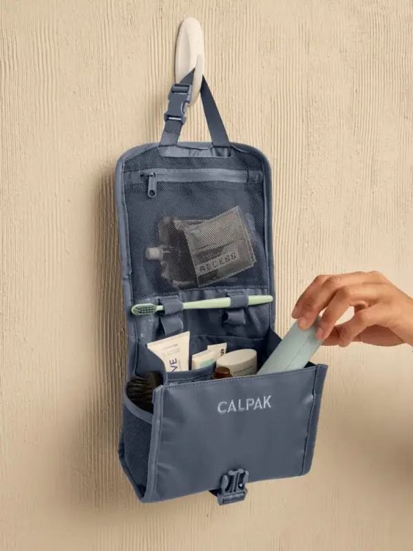 Terra Hanging Toiletry Bag - WALNUT