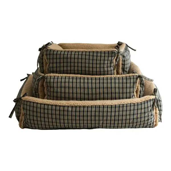 Gingham Pet Bed