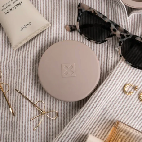 Essentials Compact