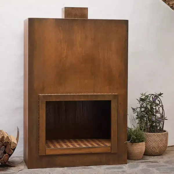 Weathering Steel Paned Outdoor Fireplace