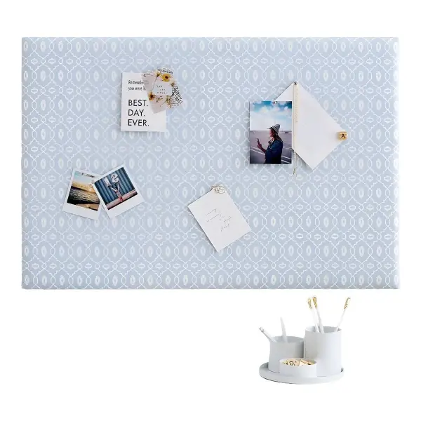 No Nails Dorm Pinboard (36"x24")