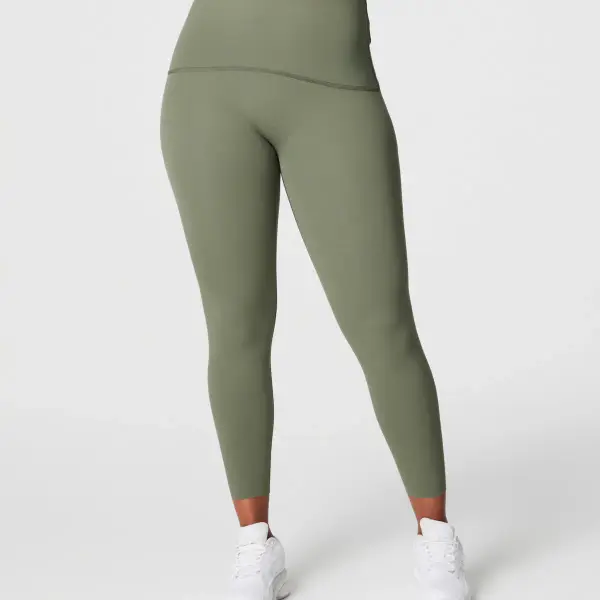 SPANXshape Booty Boost 7/8 Leggings
