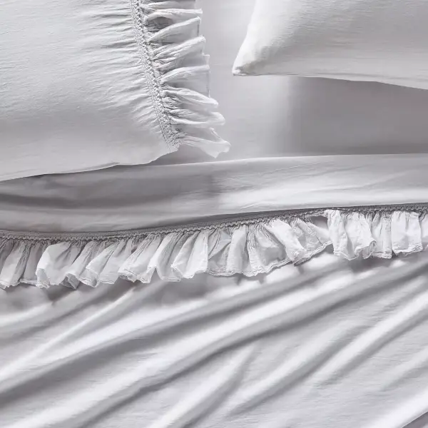 Organic Cotton Spa Sateen Ruffled Sheet Set