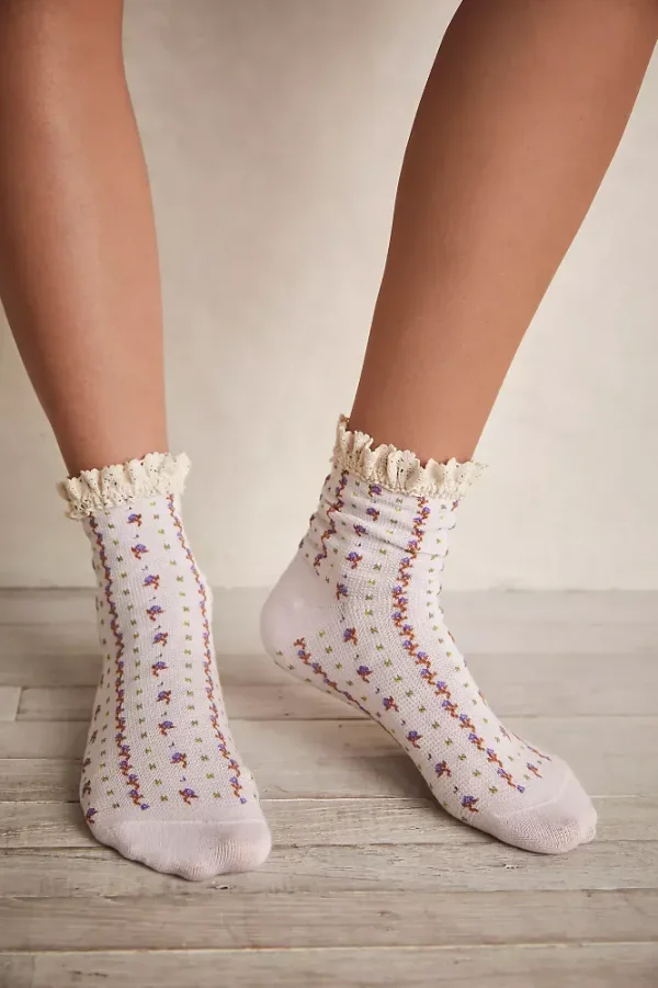 Rosebud Waffle Knit Ankle Socks