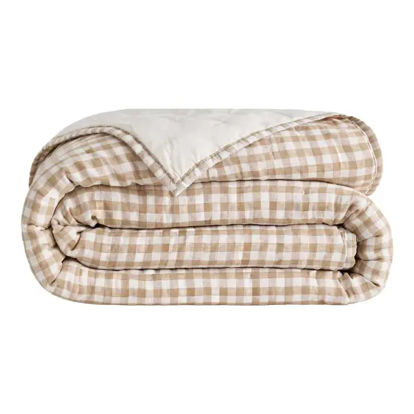 European Linen Patterned Quilt