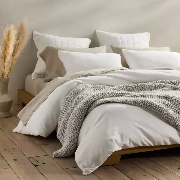 Heavyweight Linen-Blend Duvet Cover & Pillow Sham Set 