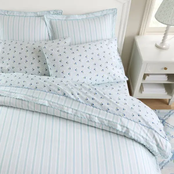 Clematis Scallop Floral Sheet Set